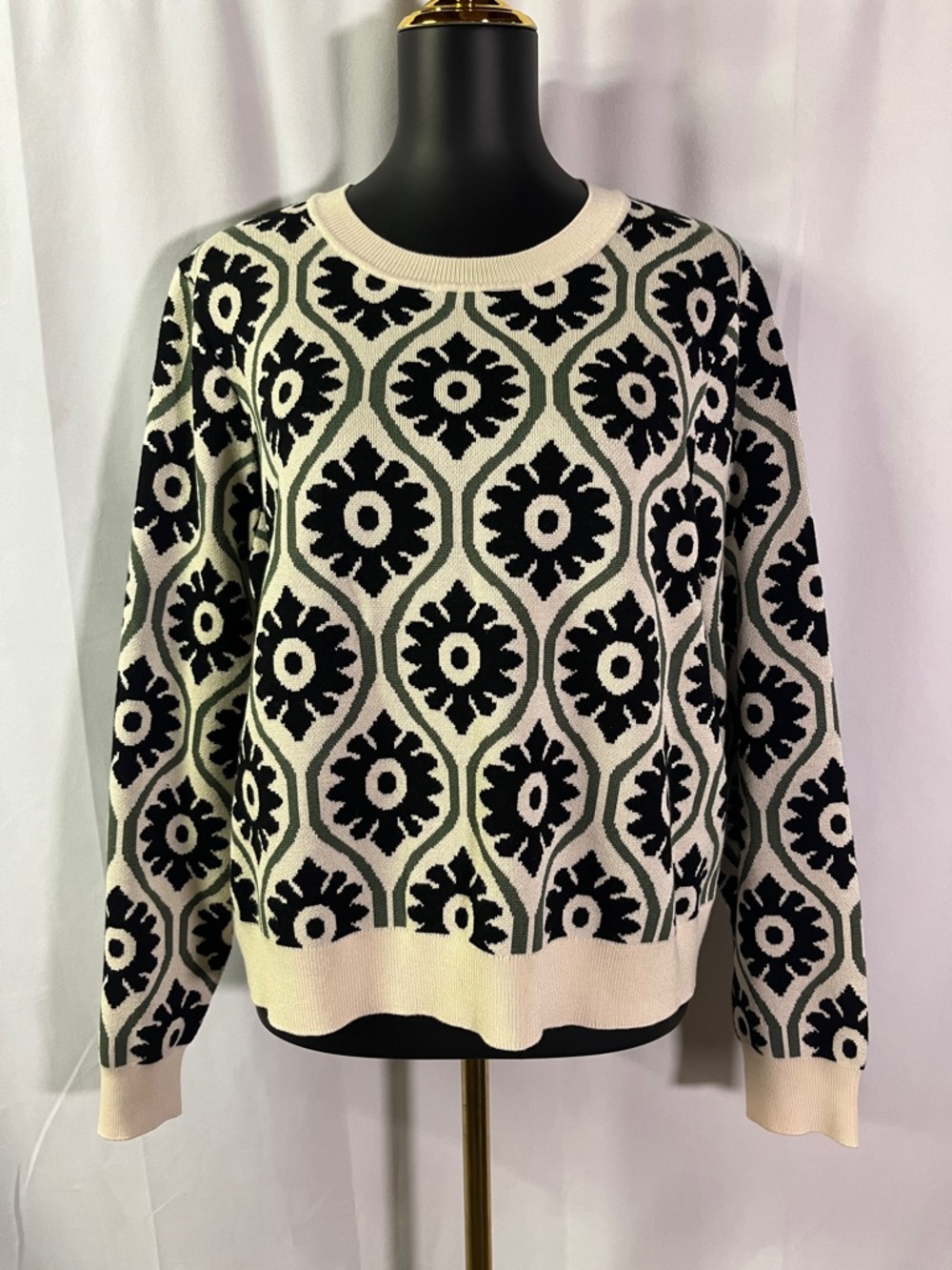 Adrianna Papell Cream Green & Black Printed Long Sleeve Boxy Crewneck Sweater - Picture 2 of 16